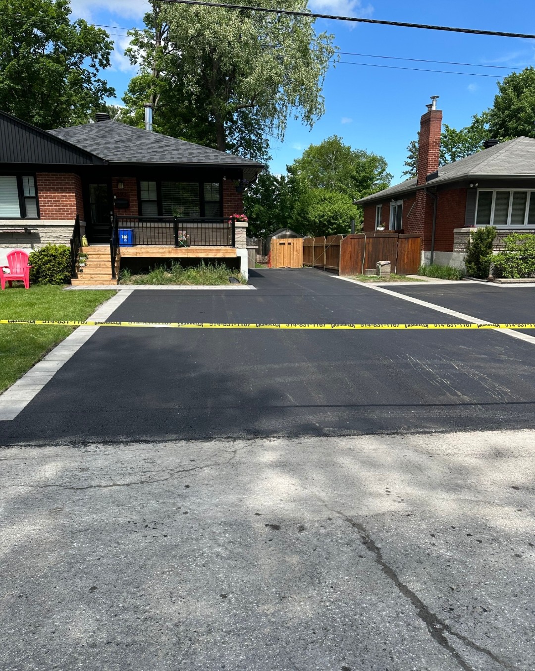 Entrée en asphalte résidentielle